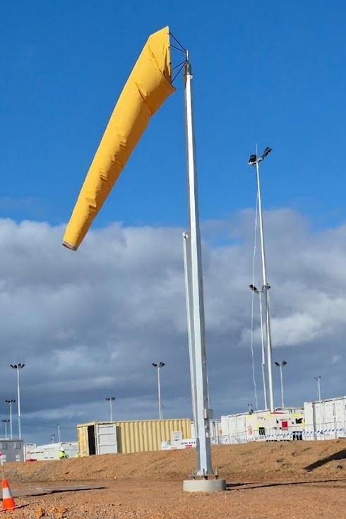 FR-04 CASA Aviation Windsock on 6M Heavy Duty Mid Hinging Pole