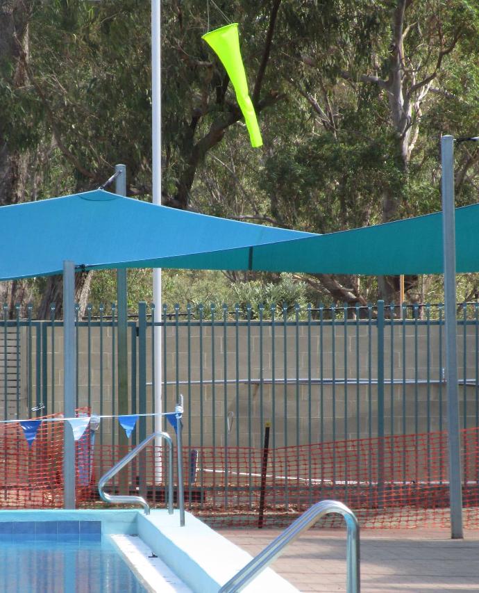 Windsocks-Australia-Windsock-Pool-Swimming-Yellow